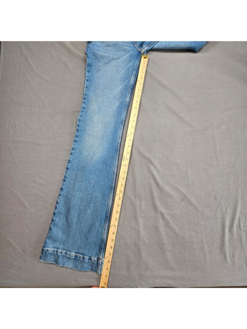 Wrangler Retro 25X34 Mid Rise Trouser Jeans Light Wash Bootcut Denim Blue - Picture 4 of 6